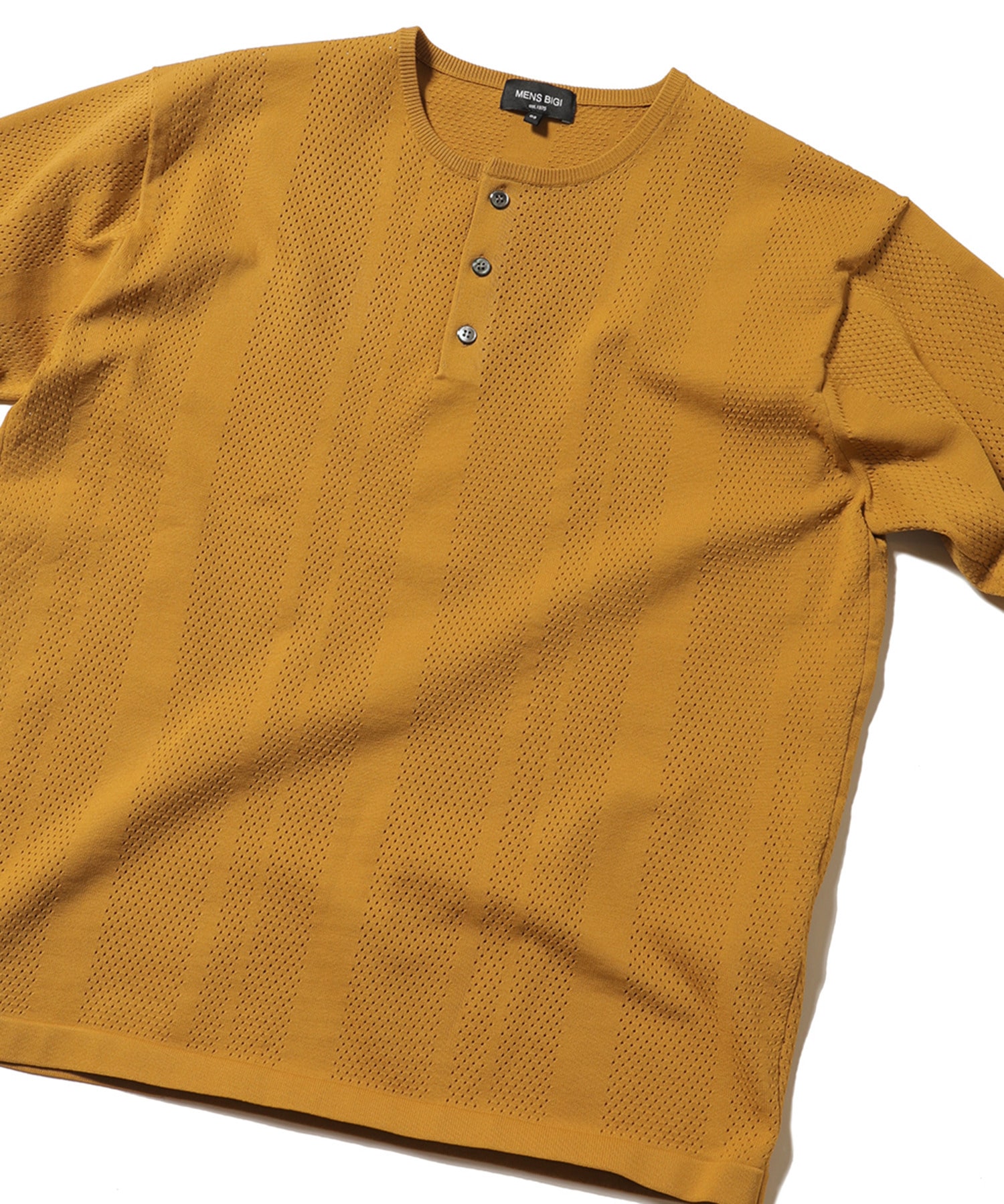 12gニット アイレットストライプ天竺 ヘンリーネックニット メンズファッション通販 Men S Bigi Online Store メンズビギ オンラインストア