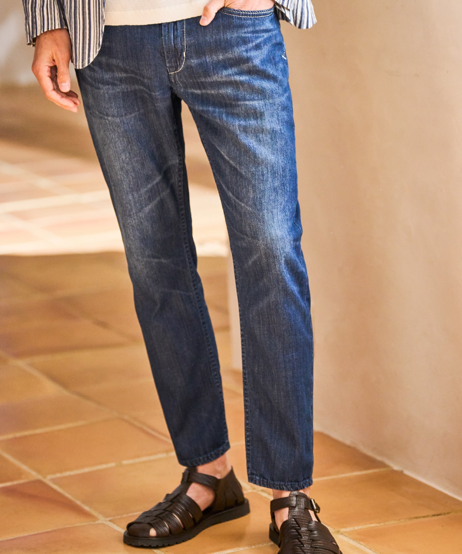 Yanuk ヤヌーク Gt 別注 スリムテーパードデニム Made In Japan メンズファッション通販 Men S Bigi Online Store メンズビギ オンラインストア