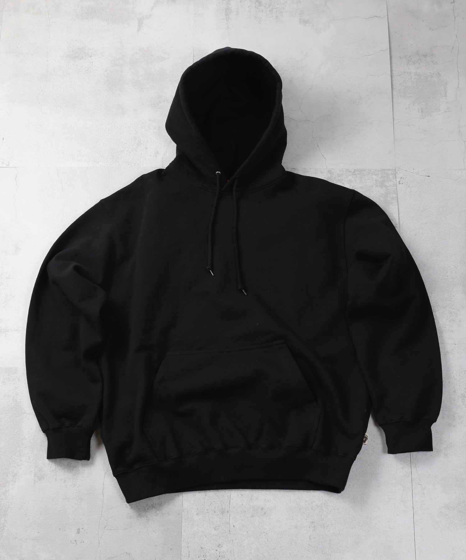 【TRIBE WEAR（トライブウェア）】BASIC HOODIE｜メンズ