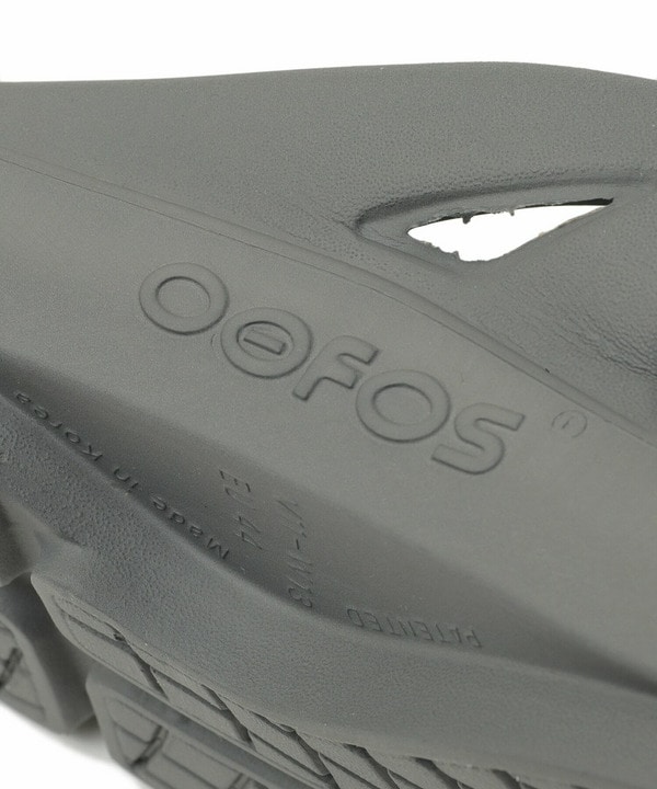 【OOFOS/ウーフォス】Ooriginal リカバリートングサンダル 詳細画像 11