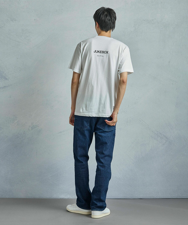 【THE CULTURE CODE x Klaus Voormann x MEN'S BIGI / ザ・カルチャーコード x クラウス・フォアマン x メンズビギ】 別注プリントTシャツ＜Elvis Meets The Beatles ーJukebox＞ 詳細画像 3