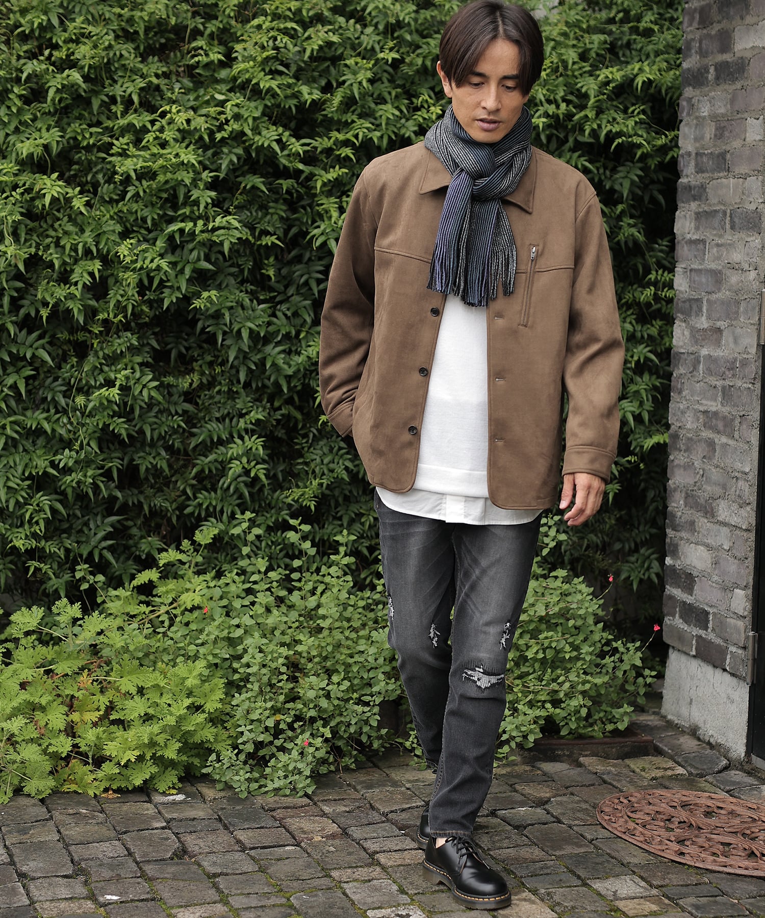 ラッセルランダムストライプマフラー メンズファッション通販 Men S Bigi Online Store メンズビギ オンラインストア