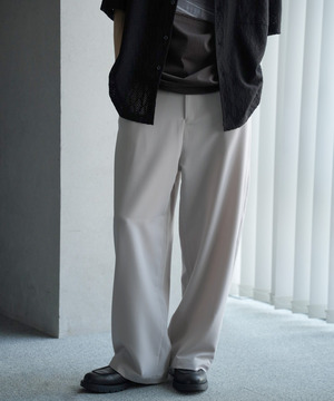 TRストレッチタックワイドテーパードパンツ