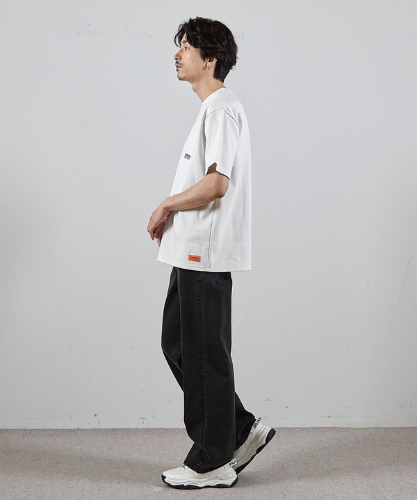 ユニバーサルオーバーオール別注ポケットプリントTシャツ 詳細画像 4