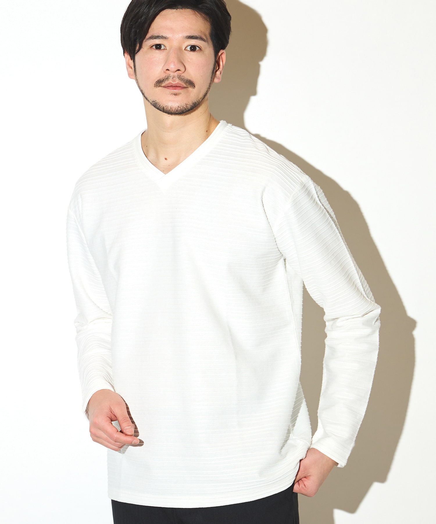 タックジャガードVネックロンT｜メンズファッション通販 MEN'S