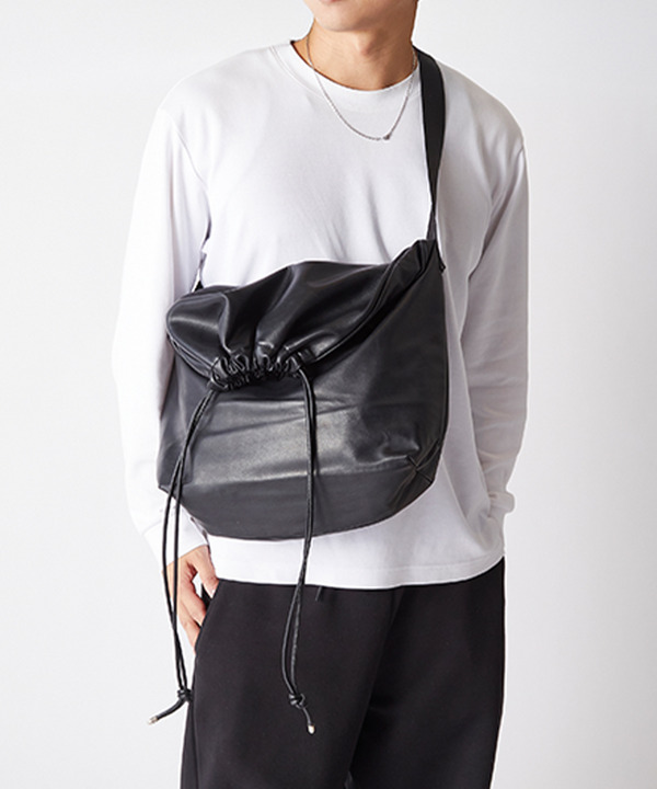 ＜WEB限定＞【REGiSTA】ドローストリングショルダーバッグ 詳細画像 1
