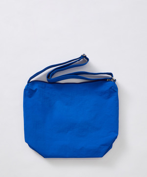 ナイロンショルダーバッグ