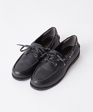 合皮デッキシューズ