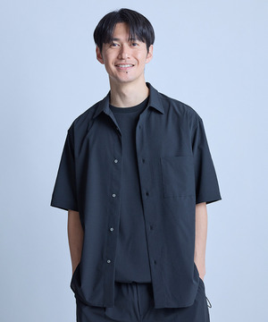 ドットメッシュレギュラーカラーシャツ〈ストレッチ・マシンウォッシャブル・軽量・接触冷感・通気性〉