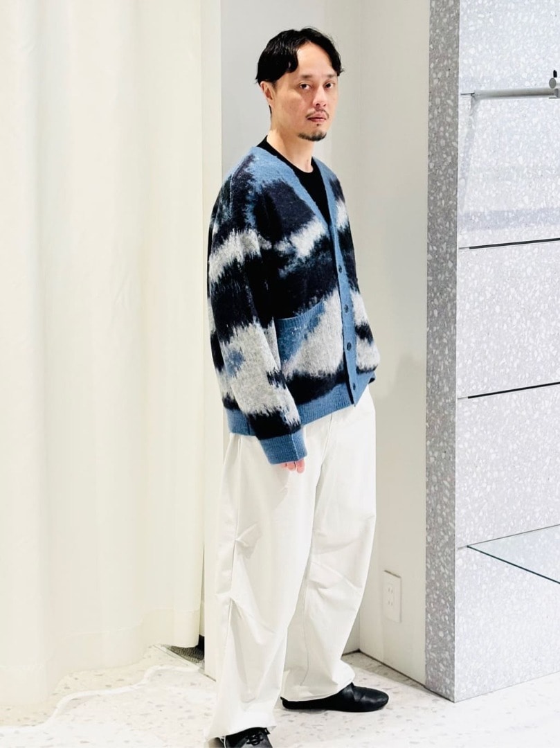 15℃のカジュアル：カーディガン×ワイドパンツ