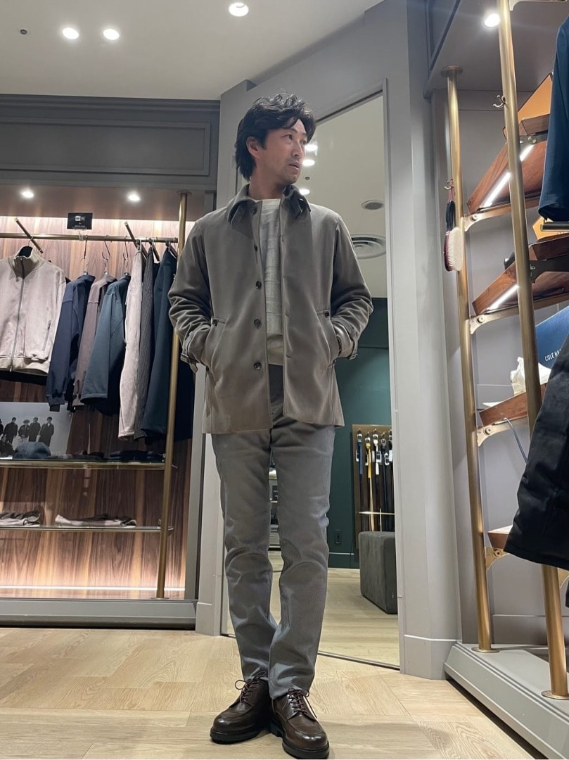 10℃のアメカジ：ショートコート×クルーネックニット