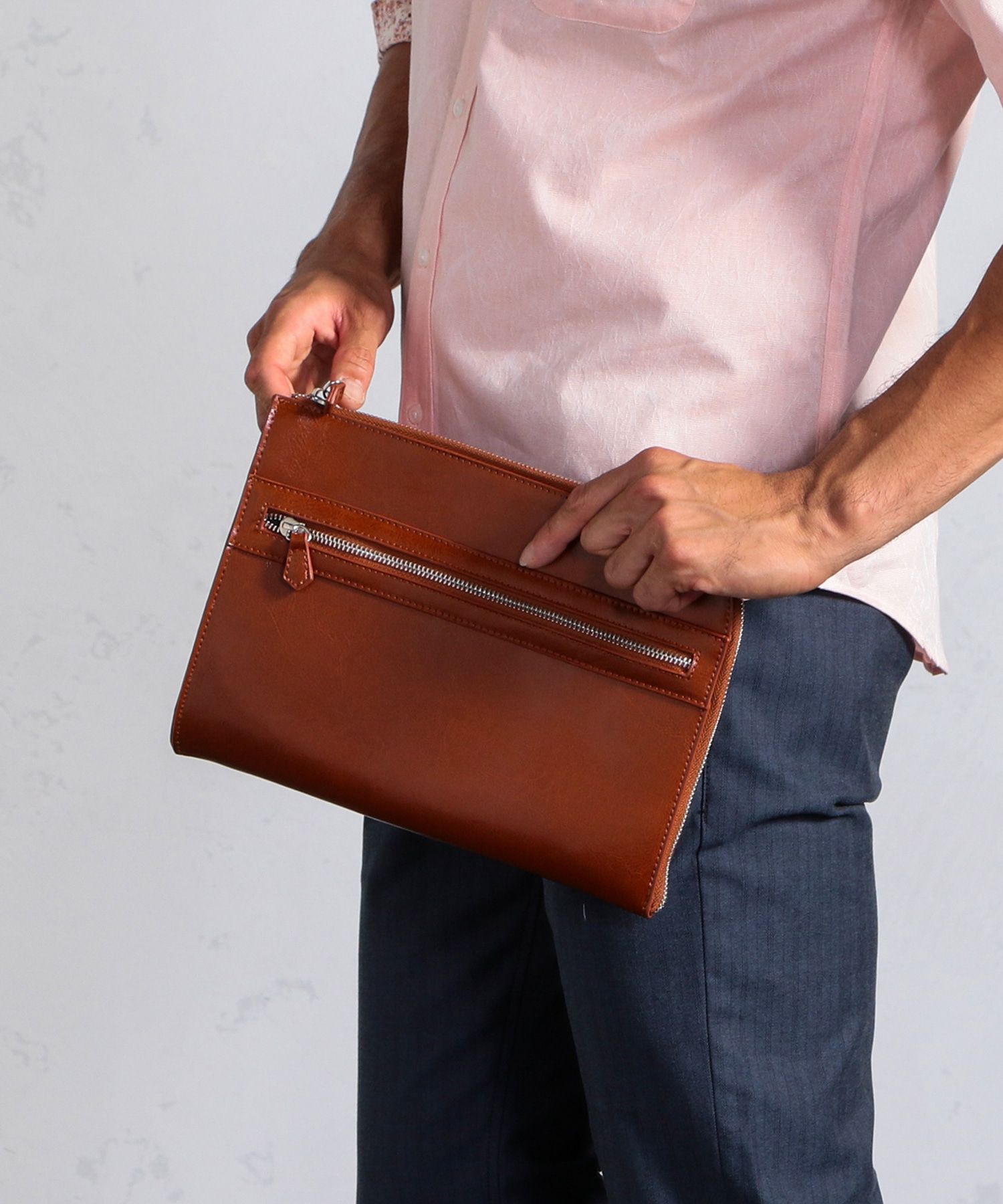 2way スプリットレザークラッチバッグ メンズファッション通販 Men S Bigi Online Store メンズビギ オンラインストア