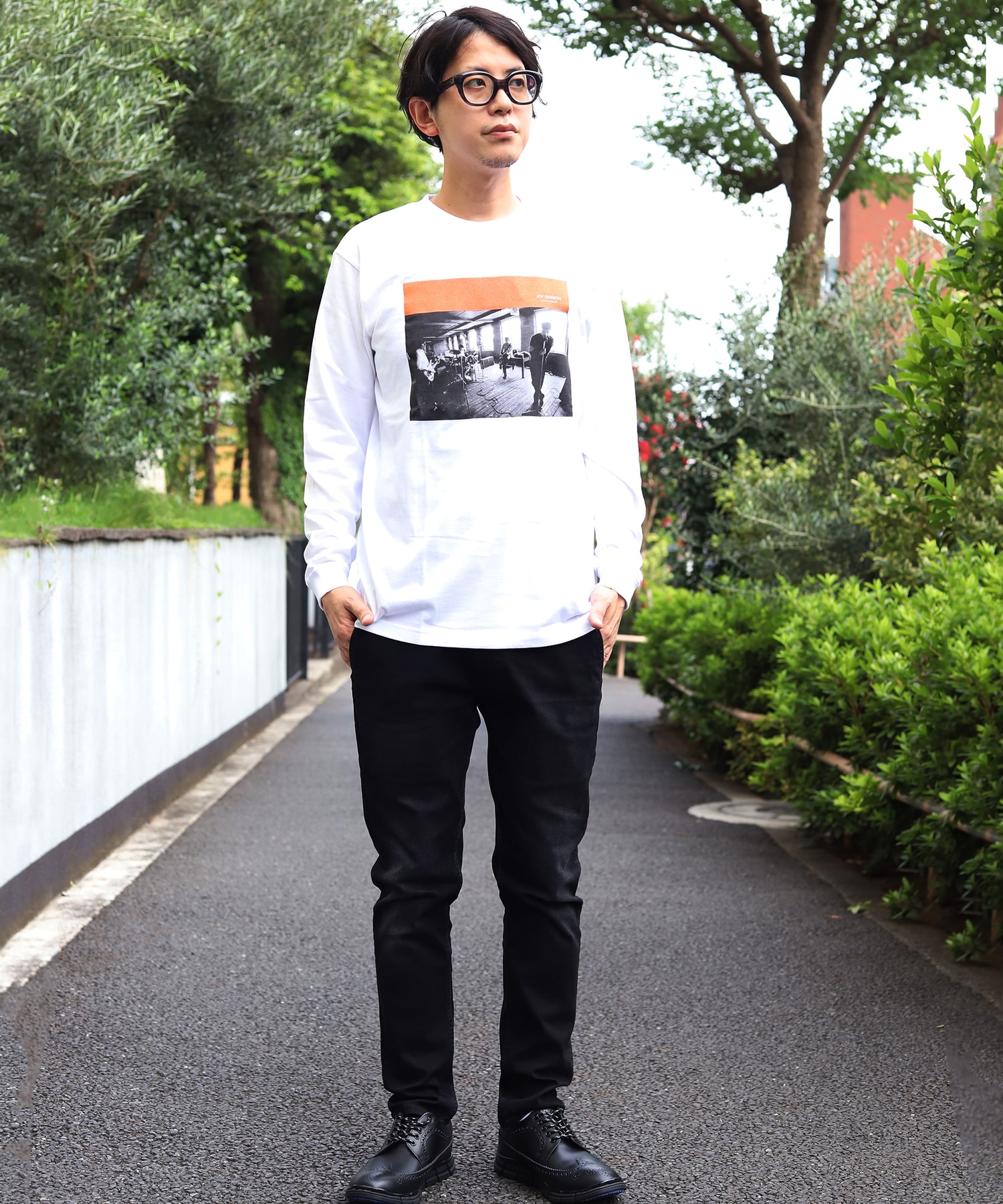 Kevin Cummins Times Men 039 S Bigi Joy Divisionフォトグラフtシャツ メンズファッション通販 Men S Bigi Online Store メンズビギ オンラインストア