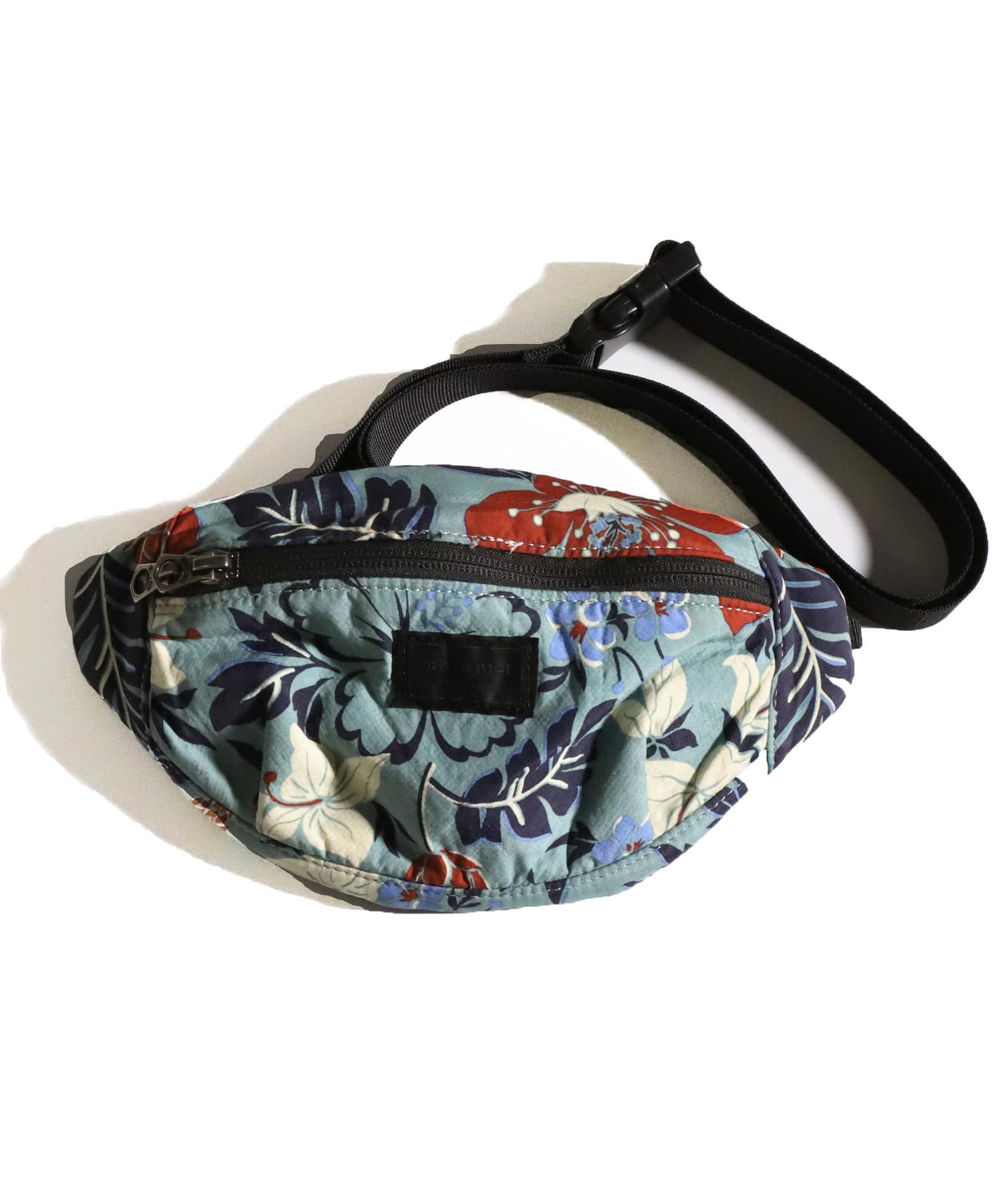 ハワイアン柄ミニショルダーバッグ メンズファッション通販 Men S Bigi Online Store メンズビギ オンラインストア