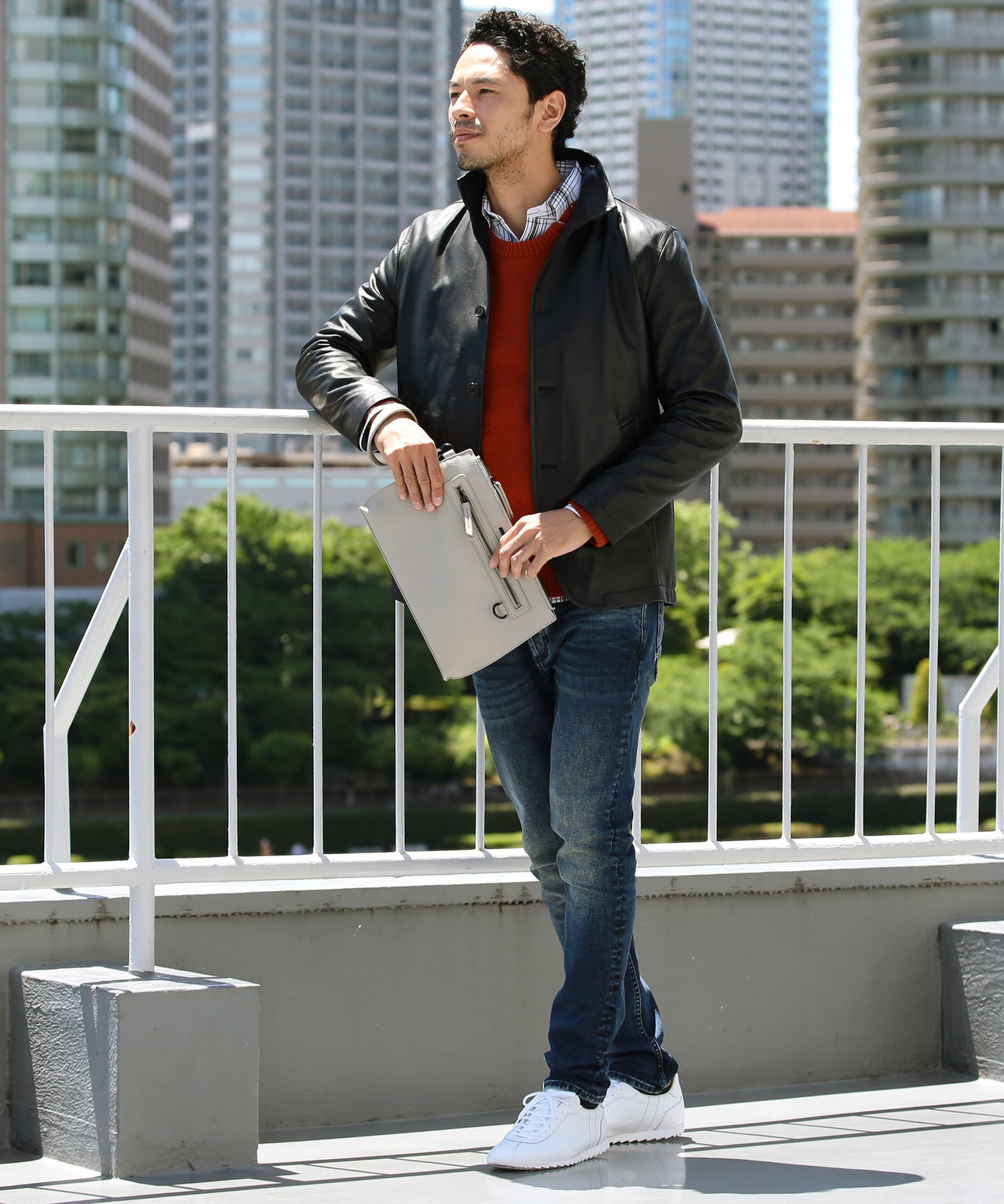 シュリンクレザークラッチバッグ メンズファッション通販 Men S Bigi Online Store メンズビギ オンラインストア