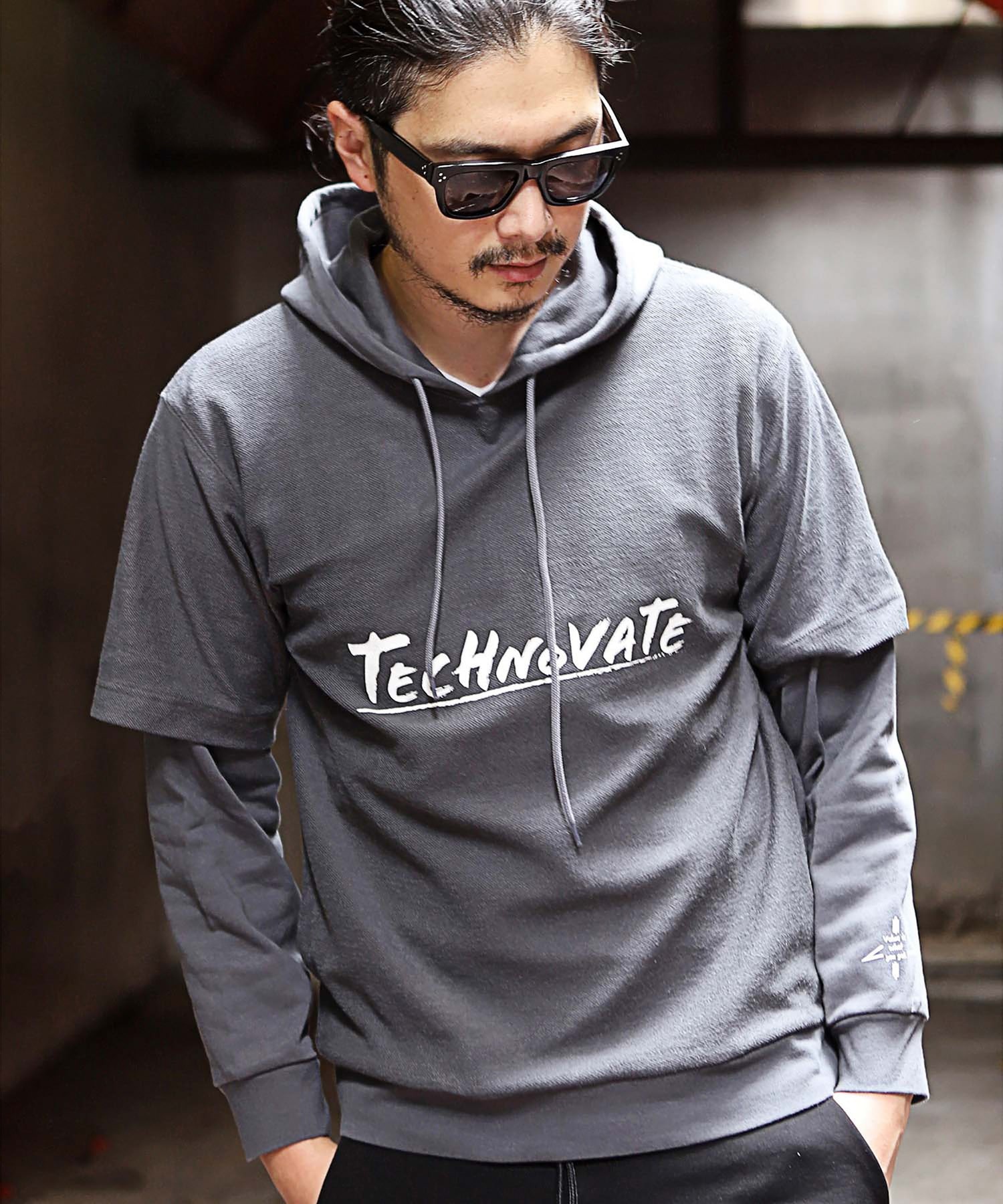 裏起毛ラバープリントプルオーバレイヤードパーカ メンズファッション通販 Men S Bigi Online Store メンズビギ オンラインストア