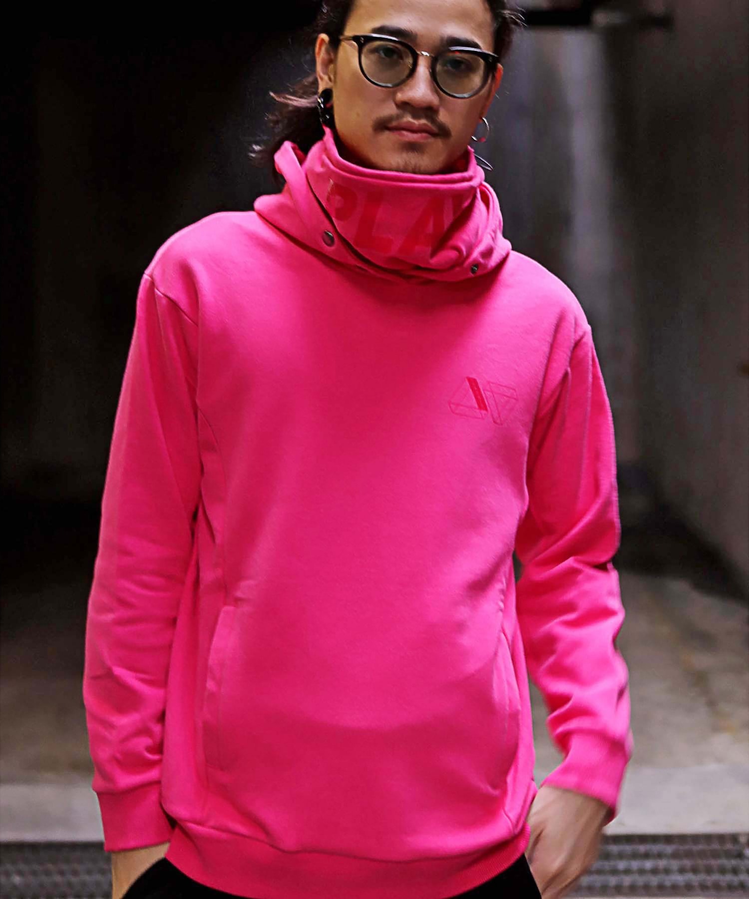 Just Play ネックウォーマー マスク使用ジェルプリントプルオーバパーカ メンズファッション通販 Men S Bigi Online Store メンズビギ オンラインストア