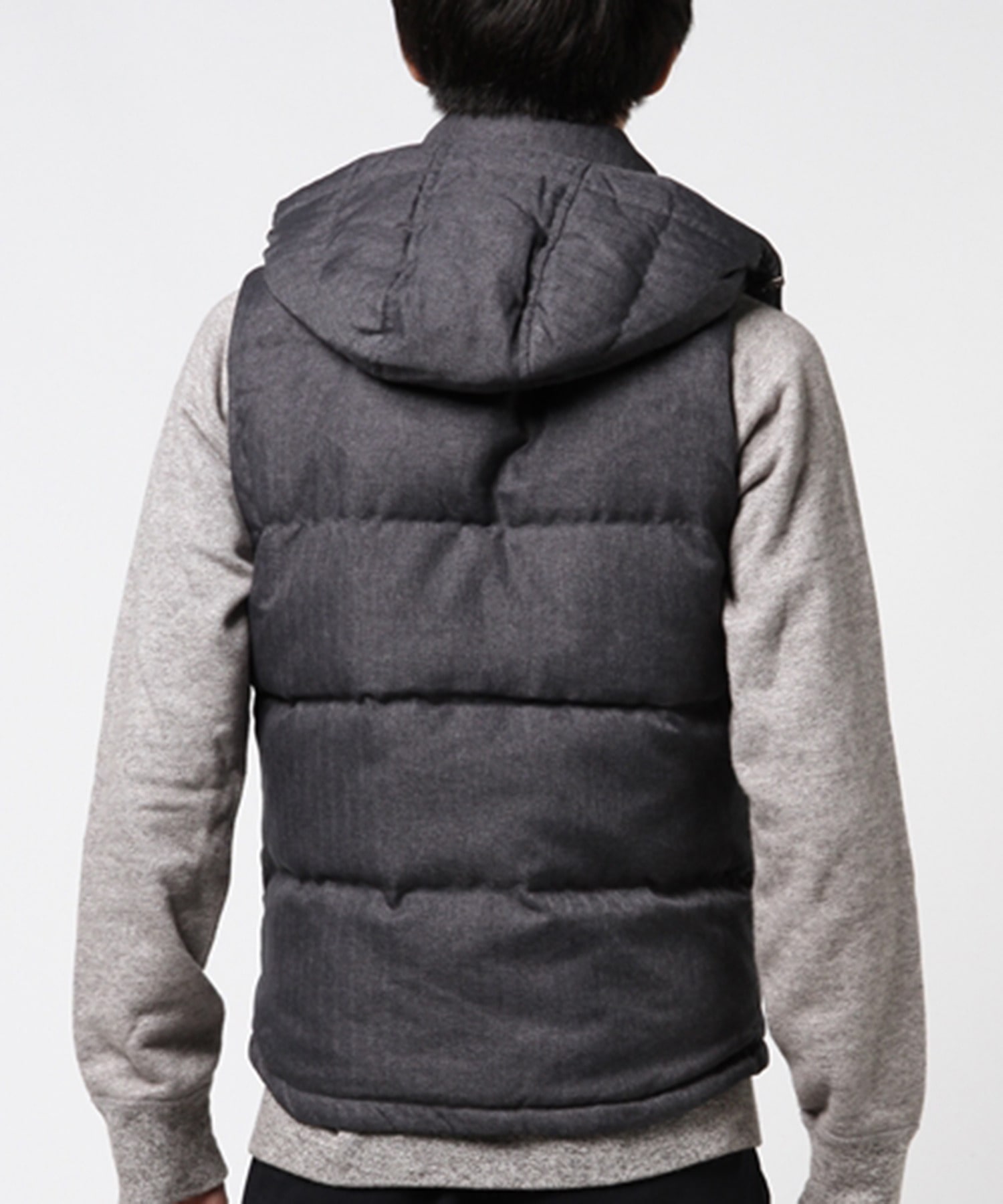 フード着脱可能2way仕様 ダウンベスト メンズファッション通販 Men S Bigi Online Store メンズビギ オンラインストア