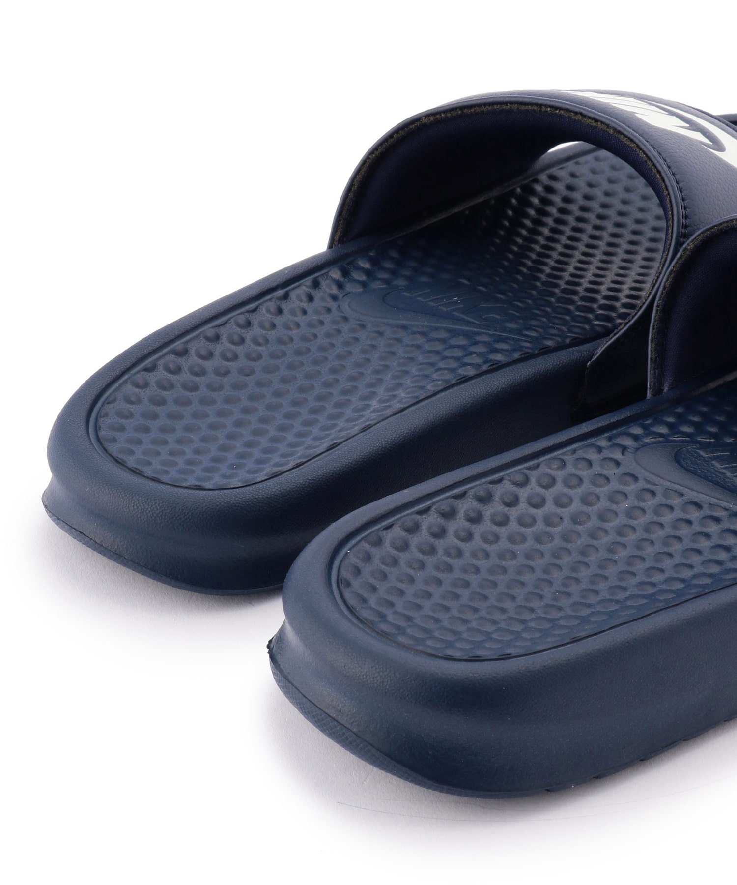 Nike ナイキ ベナッシ Jdi セレクト メンズファッション通販 Men S Bigi Online Store メンズビギ オンラインストア