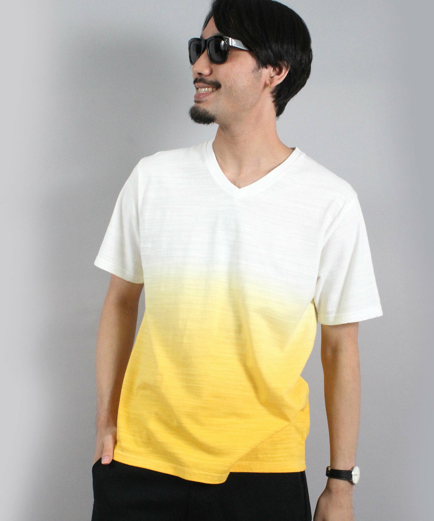 グラデーションvネックtシャツ メンズファッション通販 Men S Bigi Online Store メンズビギ オンラインストア
